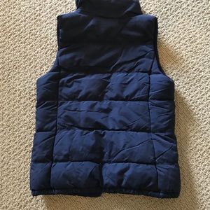 Old Navy navy blue puffer vest